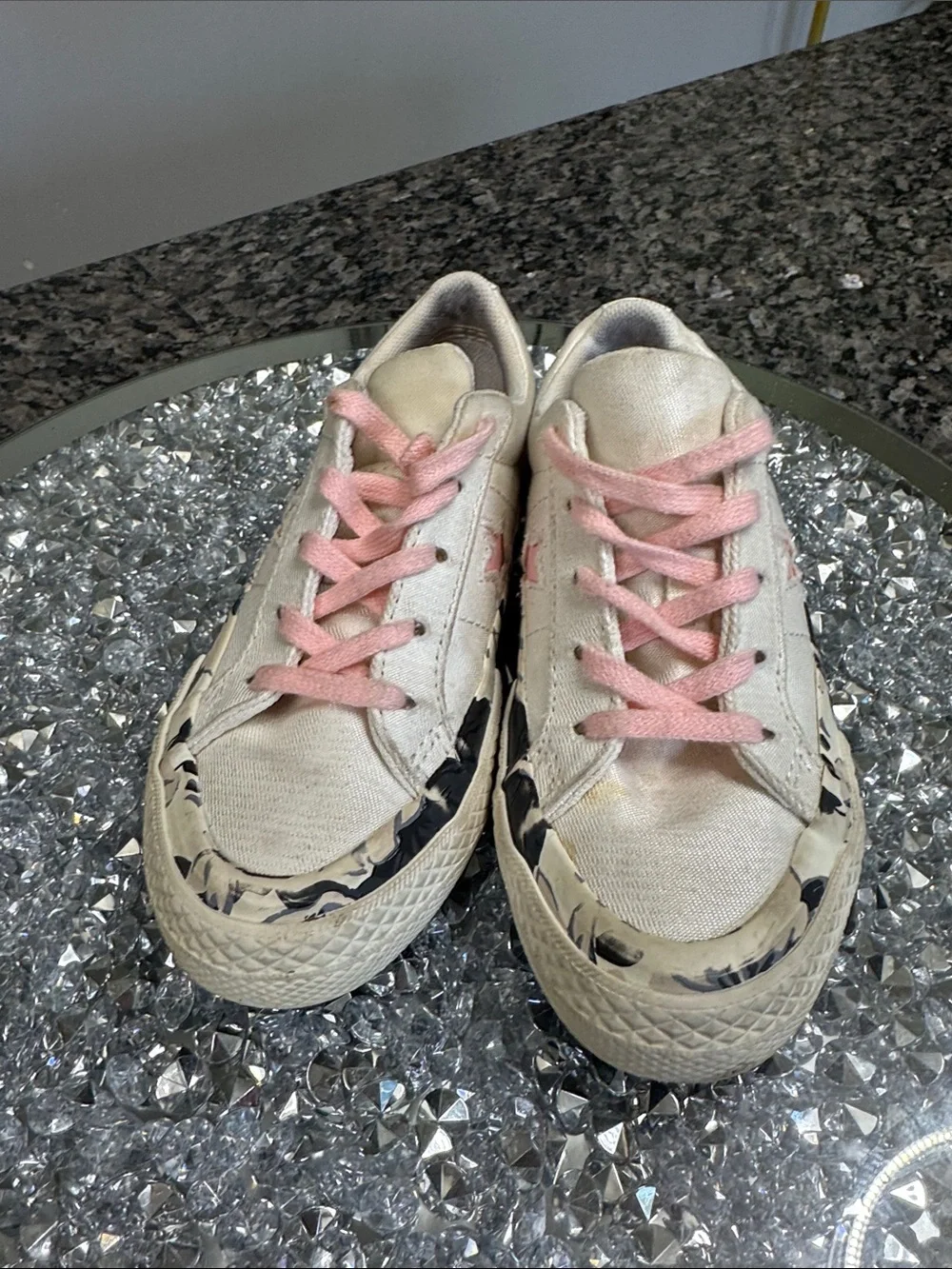 Girls White Canvas Low-Top Sneakers with Pink Star and Floral Sole  11